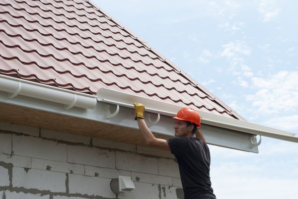Rain Gutter Repair in Crystal Lake